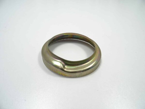 spring seat metal front upper left and right Fiat 124 Spider