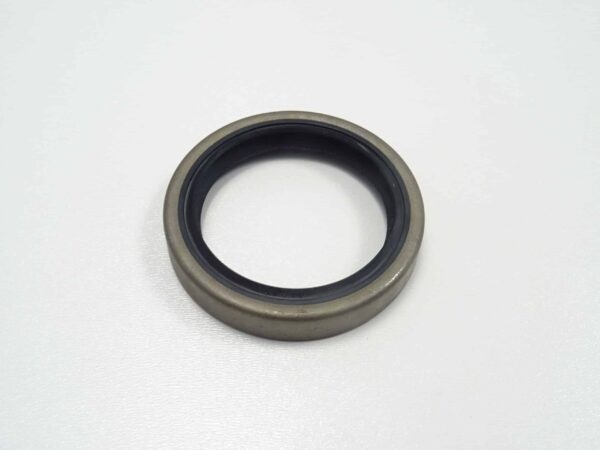 seal wheel hub left or right only Volumex Fiat 124 Spider