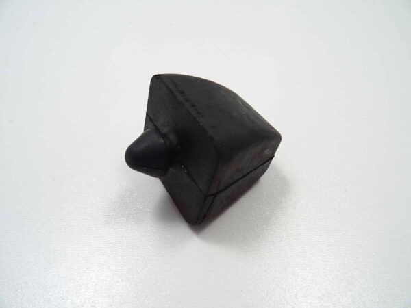 bump stop rear axle center Fiat 124 Spider