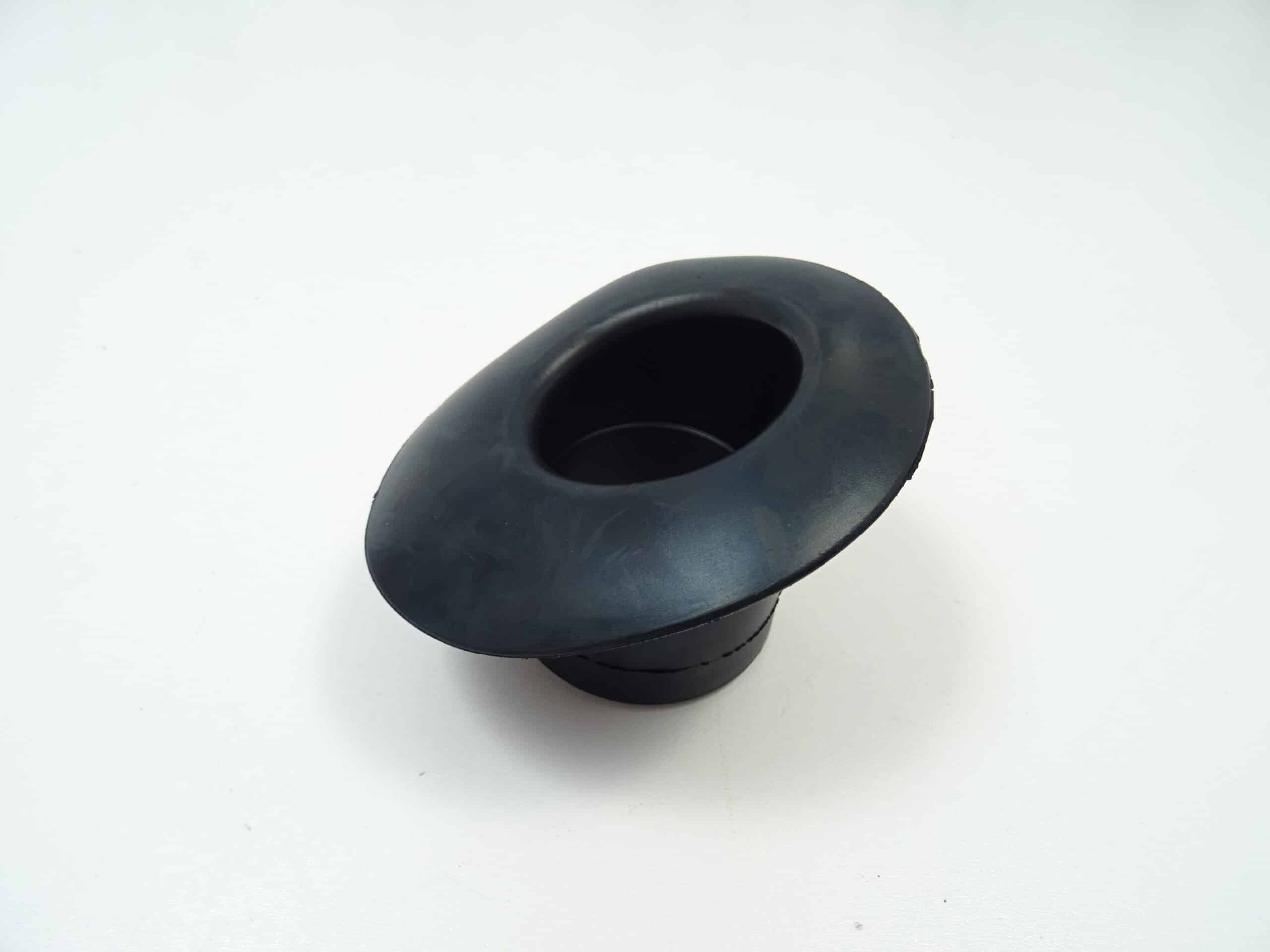 Rubber cover on bumper bracket rear left 75-85 EURO/US Fiat 124 Spider