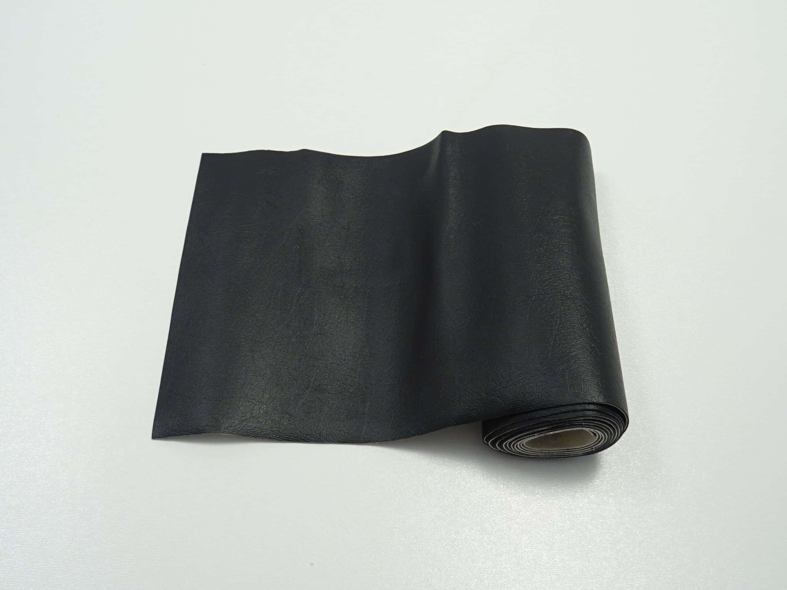 vinyl black Fiat 124 Spider