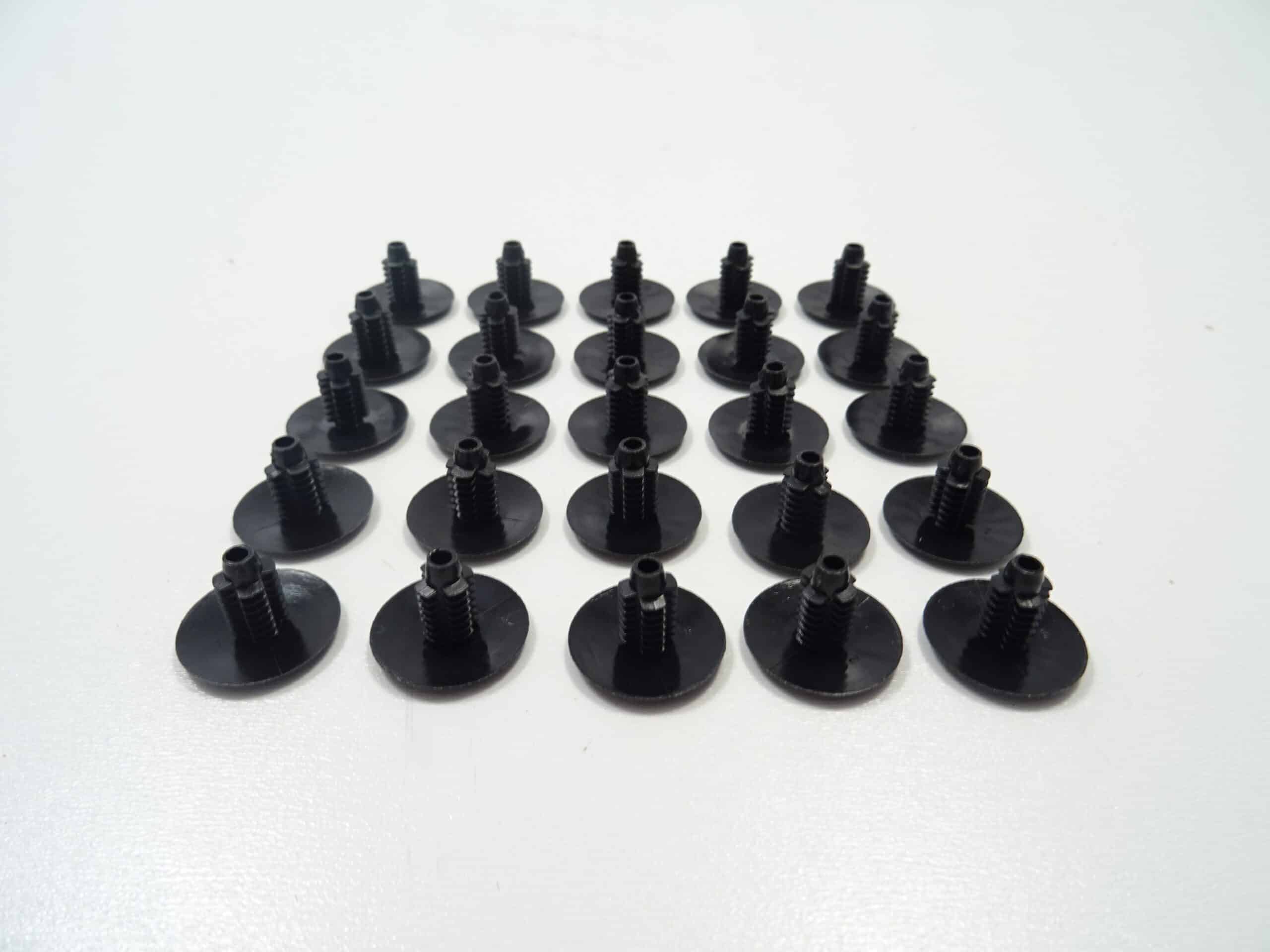 clip set to install front hood pad 79-85 Fiat 124 Spider