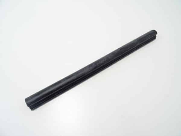 seal vertikal on conv. top frame left-right Fiat 124 Spider