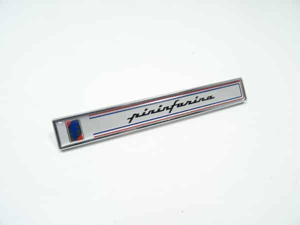 emblem "Pininfarina" 84-85 Fiat 124 Spider