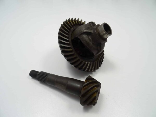 carrier+ring/pinion 70-82 10:41 Fiat 124 Spider