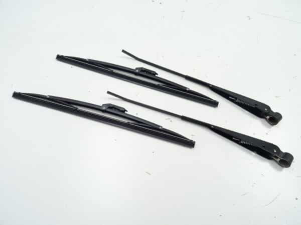 Wiper set black (blades/arms) Fiat 124 Spider