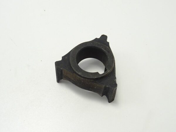 hub 66-85 !! used !! Fiat 124 Spider