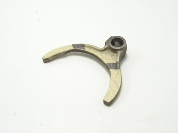 Selector fork 1-2/3-4 gear FIAT 124 Spider