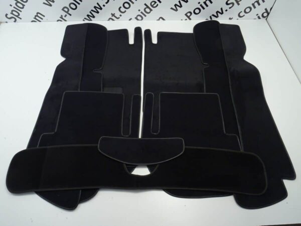 carpet set black -82 Fiat 124 Spider