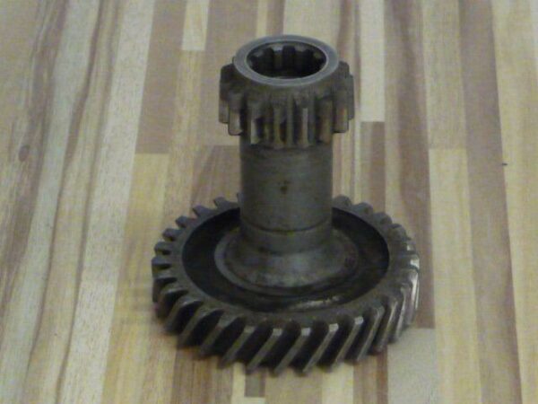 5th reverse gear layshaft !! used !! Fiat 124 Spider