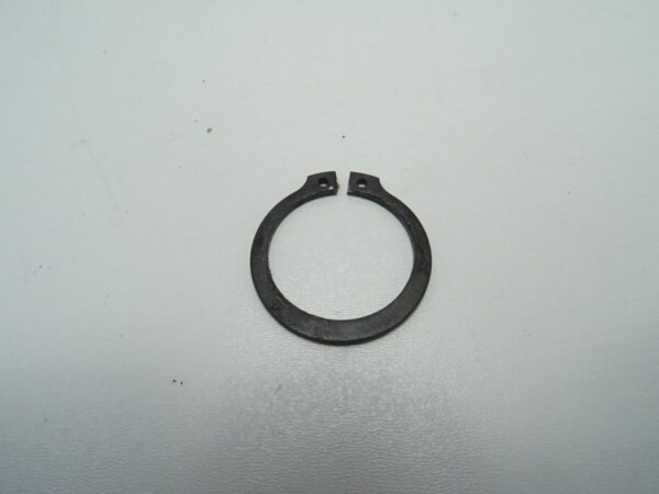 safety clip 28 mm (Front input shaft) Fiat 124 Spider