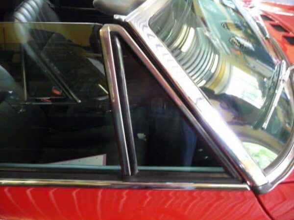 window frame 82-85 Fiat 124 Spider