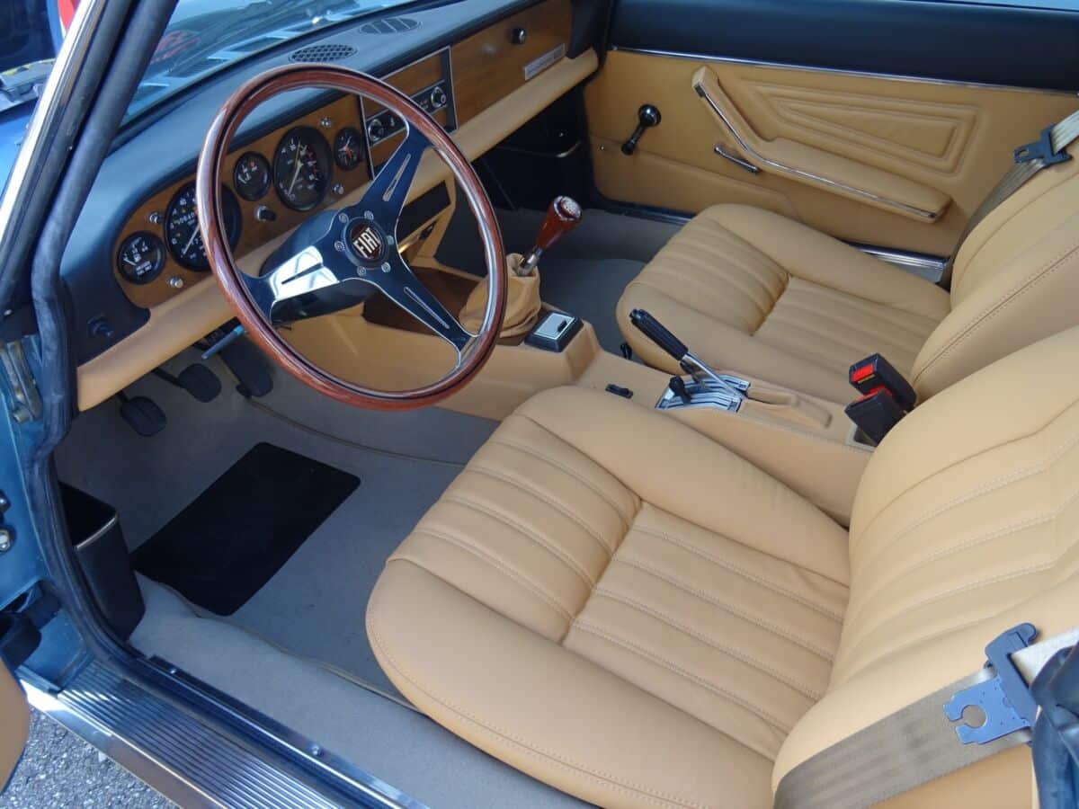 Leather interior, color of your choice including removal / installation Fiat 124 Spider - Image 6