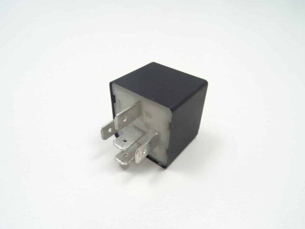 Lighting / headlight relay fiat 124 spider