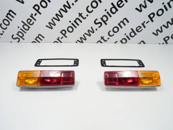 Taillight-set 66-69 FIAT 124 Spider